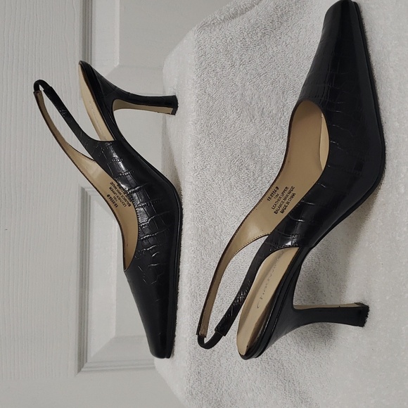 Chadwicks Brown Leather Embossed Slingbacks-Size 10 - Picture 2 of 5